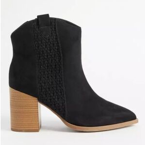 Torrid Black Lattice Heeled Western Bootie 7WW